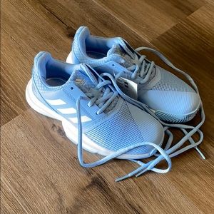 Girls adidas court jam XJ shoes